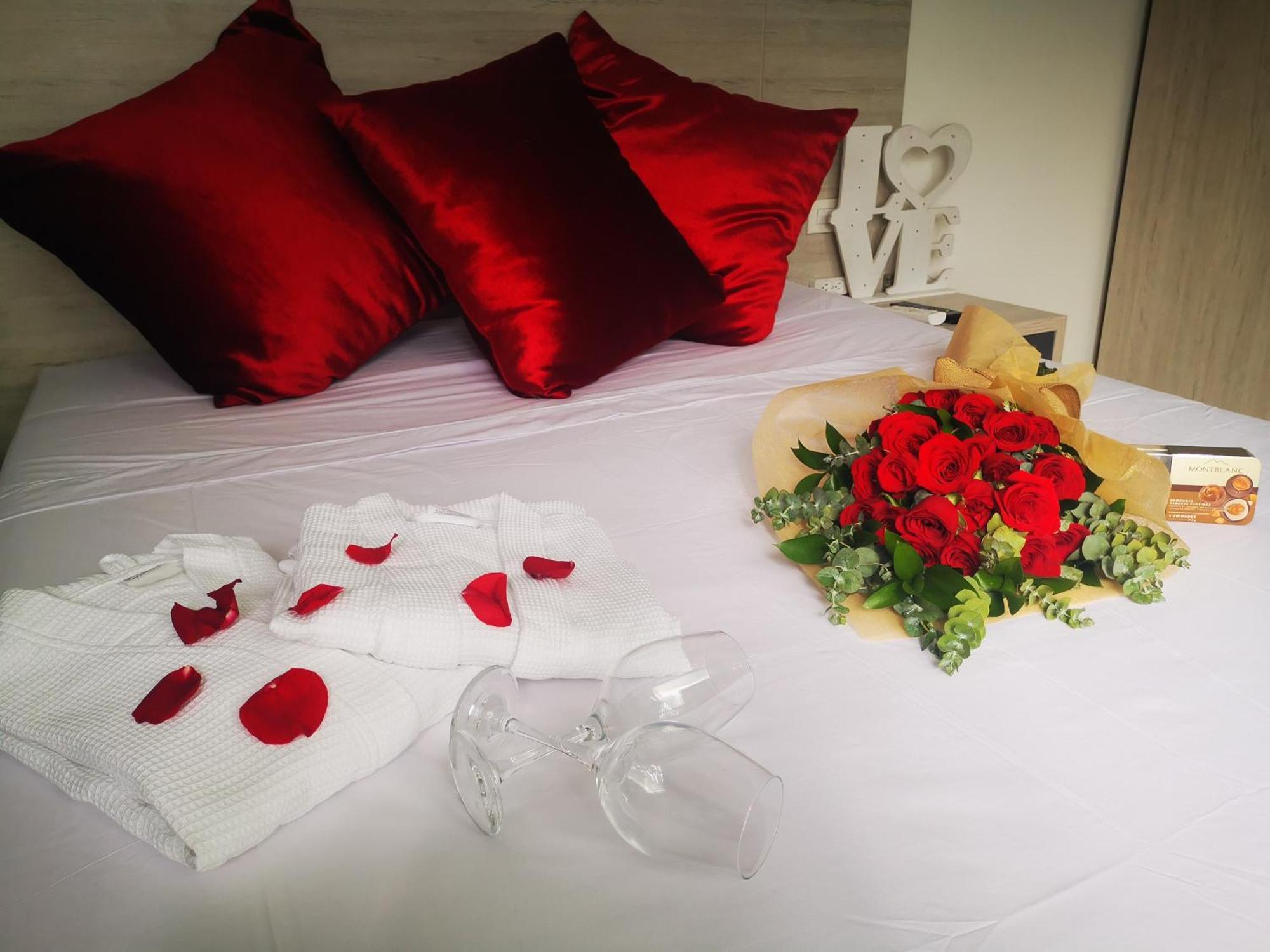 Hotel Lleras Express Медельїн Екстер'єр фото