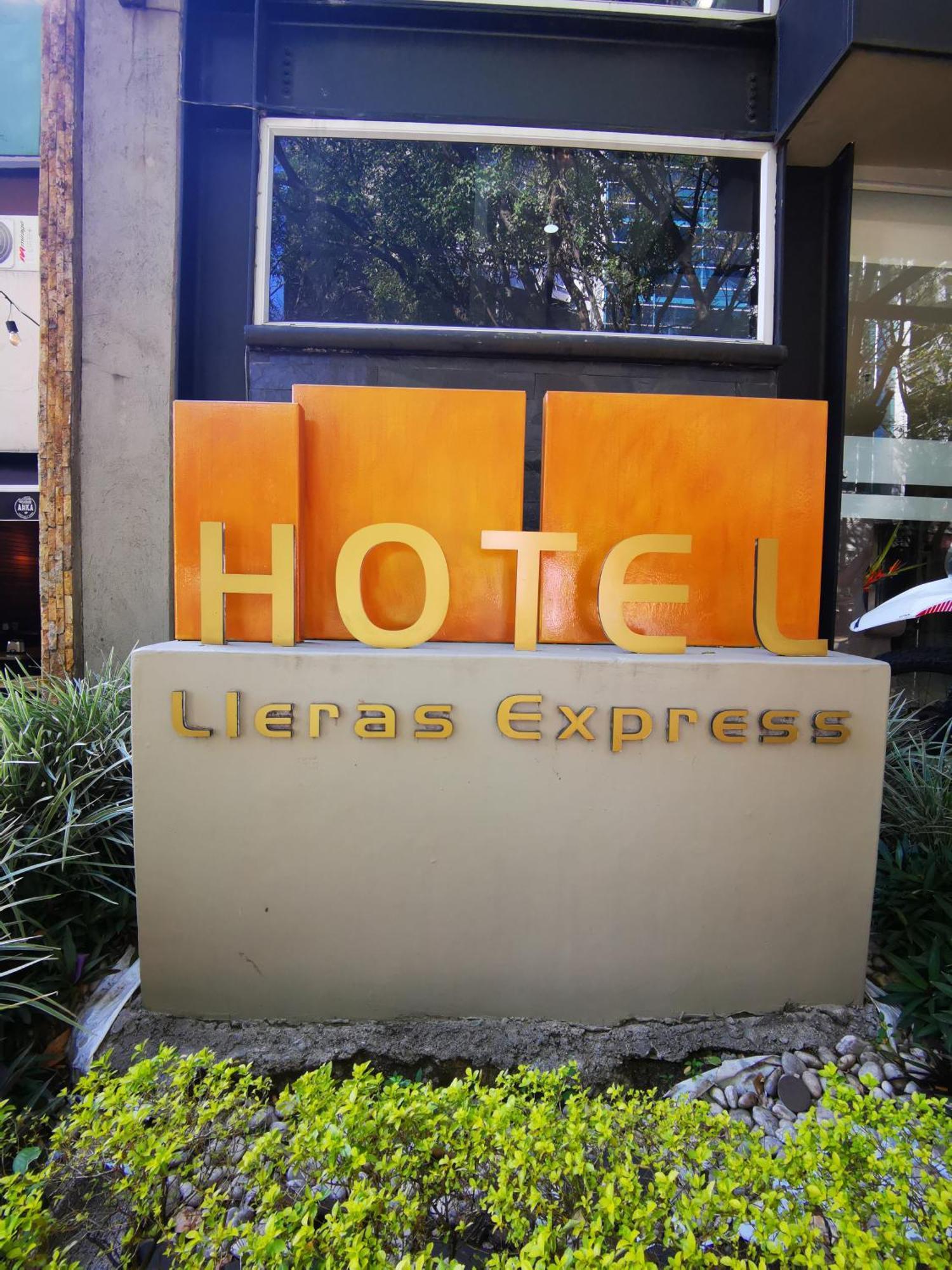 Hotel Lleras Express Медельїн Екстер'єр фото