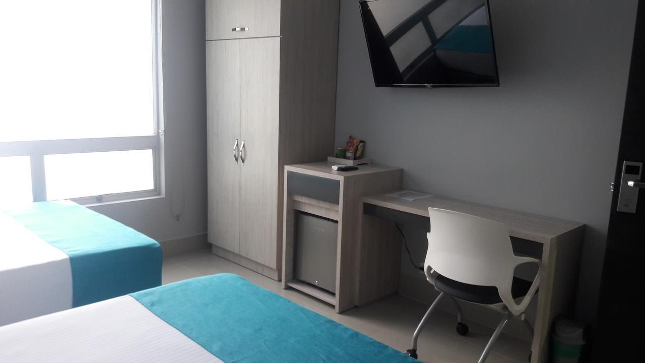 Hotel Lleras Express Медельїн Екстер'єр фото